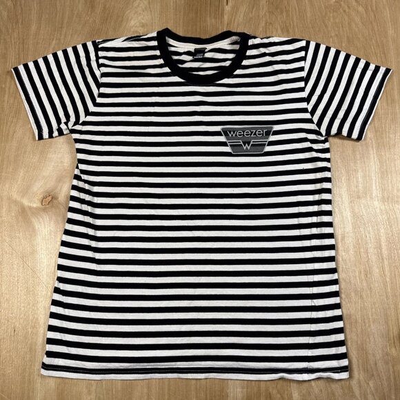 Weezer Mens Black& White Striped Short Sleeve T-Shirt Size Small - Picture 1 of 5